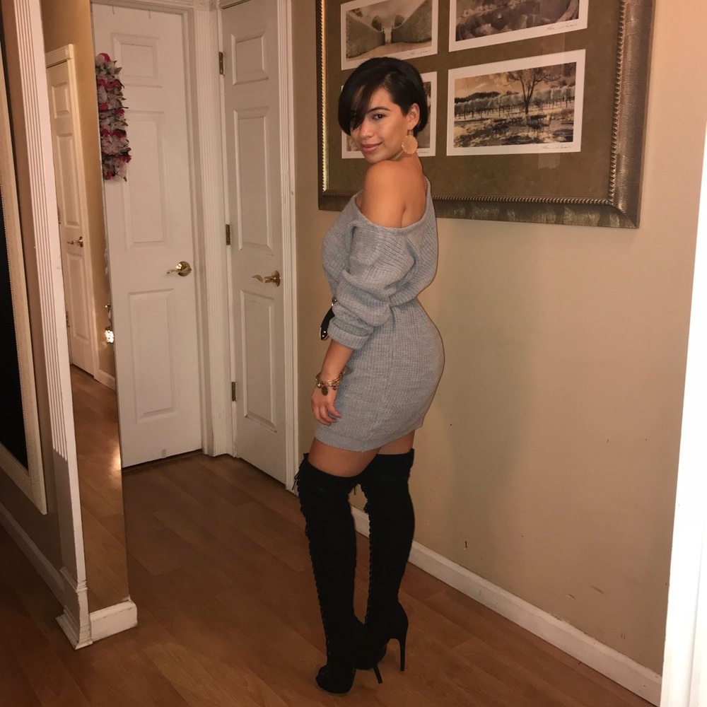 Grey Missguided off shoulder knitted sweater dress